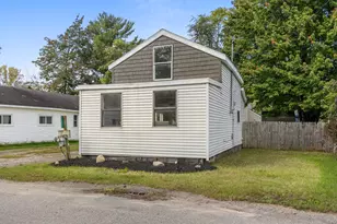11921 Roxbury Dr NE, Sparta, MI 49345 - Photo 1