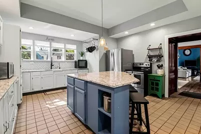 209 S Washington Avenue, Ludington, MI 49431 - Photo 16