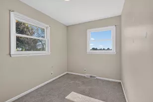 555 Norvell Beach Dr, Brooklyn, MI 49230 - Photo 28