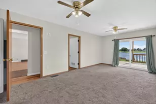 555 Norvell Beach Dr, Brooklyn, MI 49230 - Photo 18