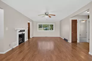 555 Norvell Beach Dr, Brooklyn, MI 49230 - Photo 8