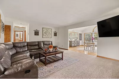 23905 Capital Avenue NE, Battle Creek, MI 49017 - Photo 6