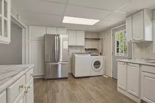 212 S 3rd Ave, Big Rapids, MI 49307 - Photo 4