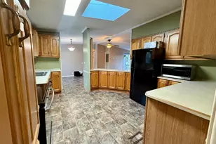 10213 Bath Rd, Byron, MI 48418 - Photo 18
