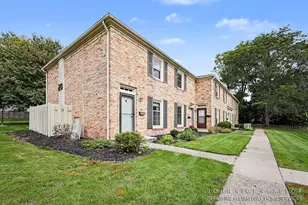 2466 Abbington Dr SE, Grand Rapids, MI 49506 - Photo 1