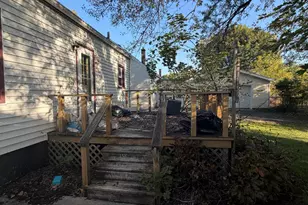 634 Grand St, Adrian, MI 49221 - Photo 6