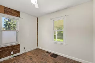 1612 Buena Vista St, Kalamazoo, MI 49001 - Photo 12