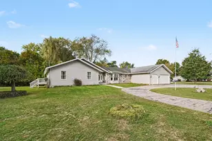 333 S Mary St, Newaygo, MI 49337 - Photo 4