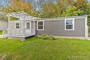 1865 Ball Ave NE, Grand Rapids, MI 49505 - Photo 4