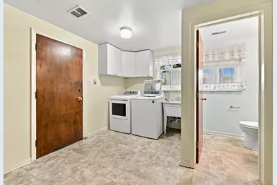 30073 Wicklow Road, Farmington Hills, MI 48334 - Photo 36