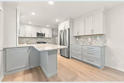 30073 Wicklow Road, Farmington Hills, MI 48334 - Photo 16