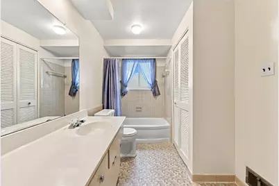30073 Wicklow Road, Farmington Hills, MI 48334 - Photo 34