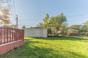 32237 Parkwood St, Westland, MI 48186 - Photo 10