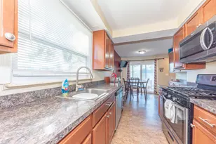 32237 Parkwood St, Westland, MI 48186 - Photo 14