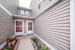 2120 Stone School Cir, Ann Arbor, MI 48108 - Photo 2