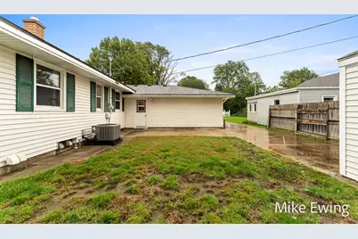 360 W 32nd Street, Holland, MI 49423 - Photo 10