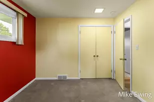360 W 32nd St, Holland, MI 49423 - Photo 32