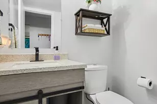 236 Falkirk Ct, Kalamazoo, MI 49006 - Photo 18
