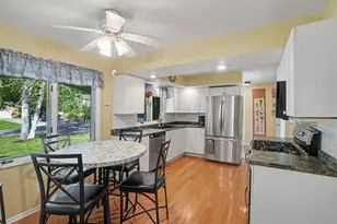 17292 Burkshire Dr, Grand Haven, MI 49417 - Photo 10