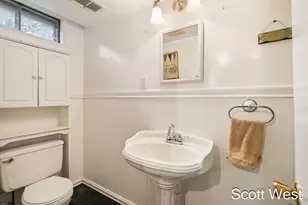 1645 Waldorf St NW, Grand Rapids, MI 49544 - Photo 32