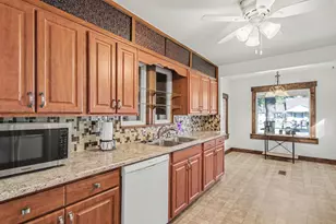 415 Douglas Dr, Decatur, MI 49045 - Photo 6