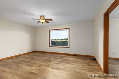 9147 W Wise Road, Greenville, MI 48838 - Photo 8
