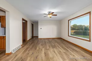 9147 W Wise Rd, Greenville, MI 48838 - Photo 6