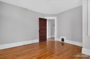 1318 Wealthy St SE, Grand Rapids, MI 49506 - Photo 16