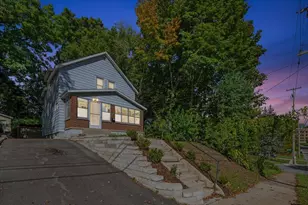 657 Lydia St NE, Grand Rapids, MI 49503 - Photo 4