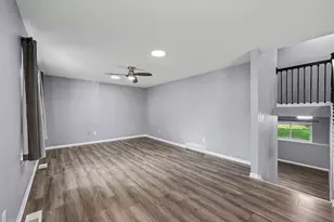 2923 Quartz Dr, Troy, MI 48085 - Photo 6