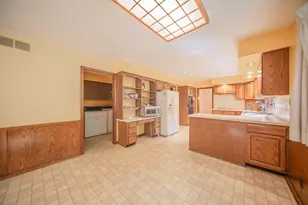 1205 Wynnstone Dr, Ann Arbor, MI 48105 - Photo 16