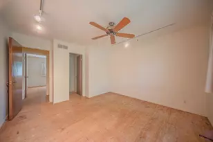 1205 Wynnstone Dr, Ann Arbor, MI 48105 - Photo 30