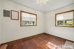919 W Grove St, Greenville, MI 48838 - Photo 12
