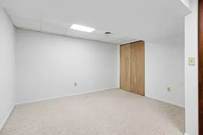 9885 Milburn Street, Livonia, MI 48150 - Photo 14