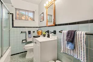 9885 Milburn St, Livonia, MI 48150 - Photo 10