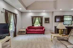 7024 Grn Rdg Blvd, Battle Creek, MI 49017 - Photo 8
