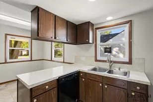 309 E 12th St, Holland, MI 49423 - Photo 12