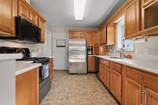 923 N Union St, Tecumseh, MI 49286 - Photo 8