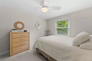 33054 Oak Hollow St, Farmington Hills, MI 48334 - Photo 40