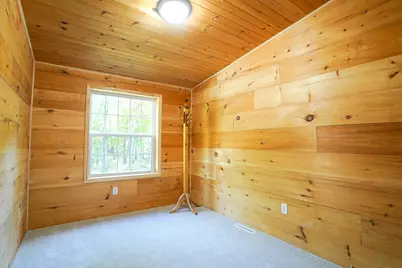 8955 Newcosta Avenue, Howard City, MI 49329 - Photo 26