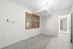 6843 Leslee Crest Dr, West Bloomfield, MI 48322 - Photo 24