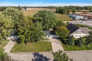 200 Vine St SE, Caledonia, MI 49316 - Photo 28