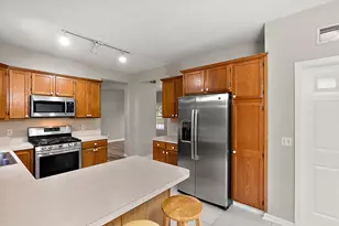 3565 Breton Valley Dr SE, Kentwood, MI 49512 - Photo 14