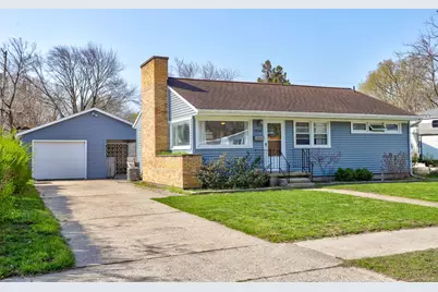 1138 Park Avenue, Grand Haven, MI 49417 - Photo 1