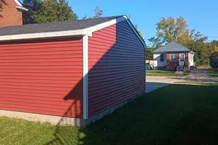 667 North Dr, Wyandotte, MI 48192 - Photo 26
