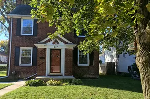 667 North Dr, Wyandotte, MI 48192 - Photo 14