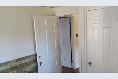 667 North Drive, Wyandotte, MI 48192 - Photo 56