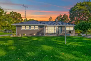31 W Hallett St, Hillsdale, MI 49242 - Photo 28
