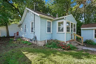 36 34th St SE, Wyoming, MI 49548 - Photo 4