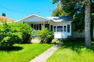 4914 Main St, Onekama, MI 49675 - Photo 2